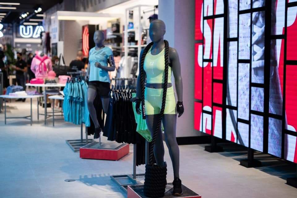 gastar Situación versus Under Armour launches flagship store in Dubai Mall Village - Retail Focus -  Retail Design