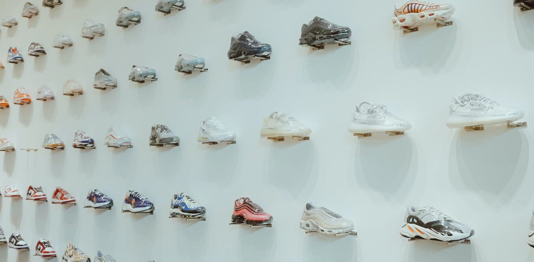 Crep Collection Club Vanilla Make Bricks And Mortar Debuts At Crep Collection Club Vanilla Make Bricks And Mortar Debuts At