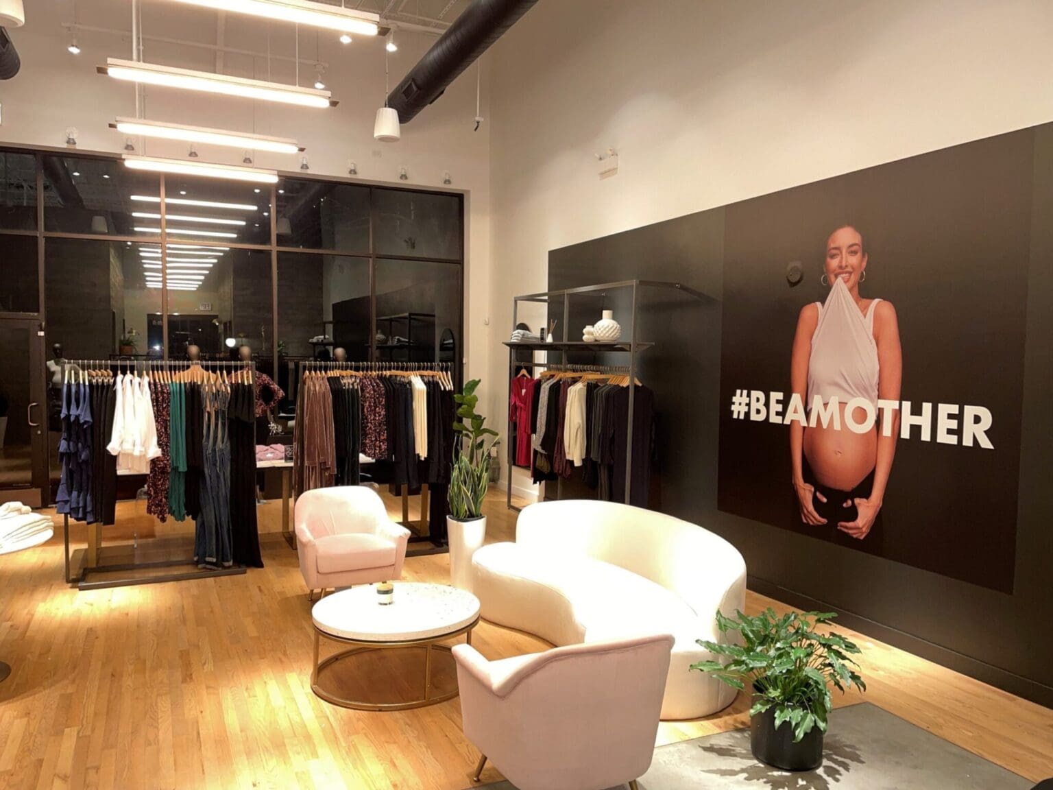 A Pea in the Pod® opens new concept stores in Chicago and New York City