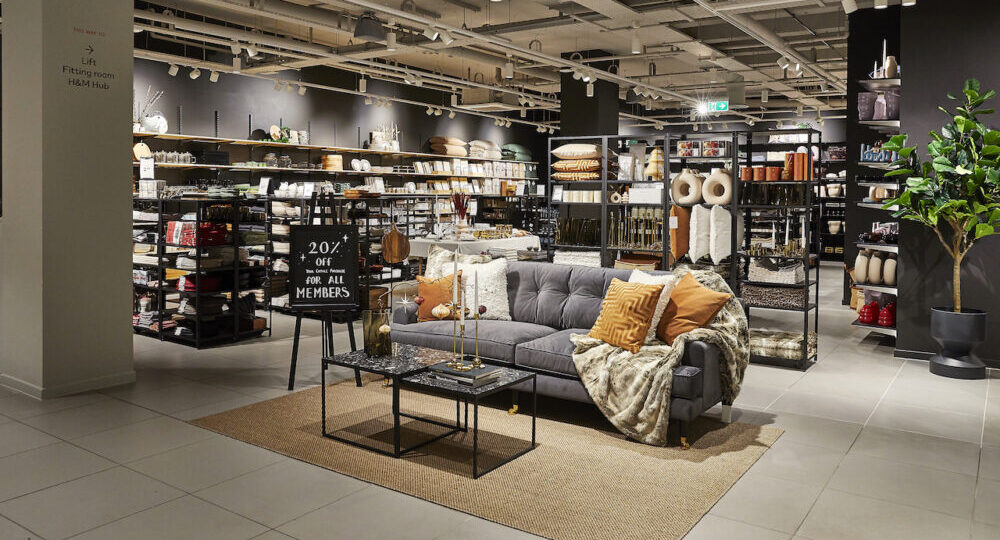 H&M puts sustainability, experiential services and customer experience at  the heart of their new Angel Central store - Retail Focus - Retail Design