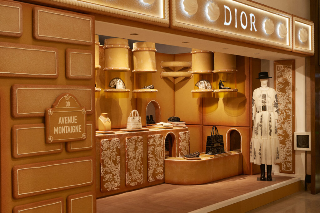 Dior X Harrods Oblique PopUp Collection Calf Skin Shoulder bag  Match   Style
