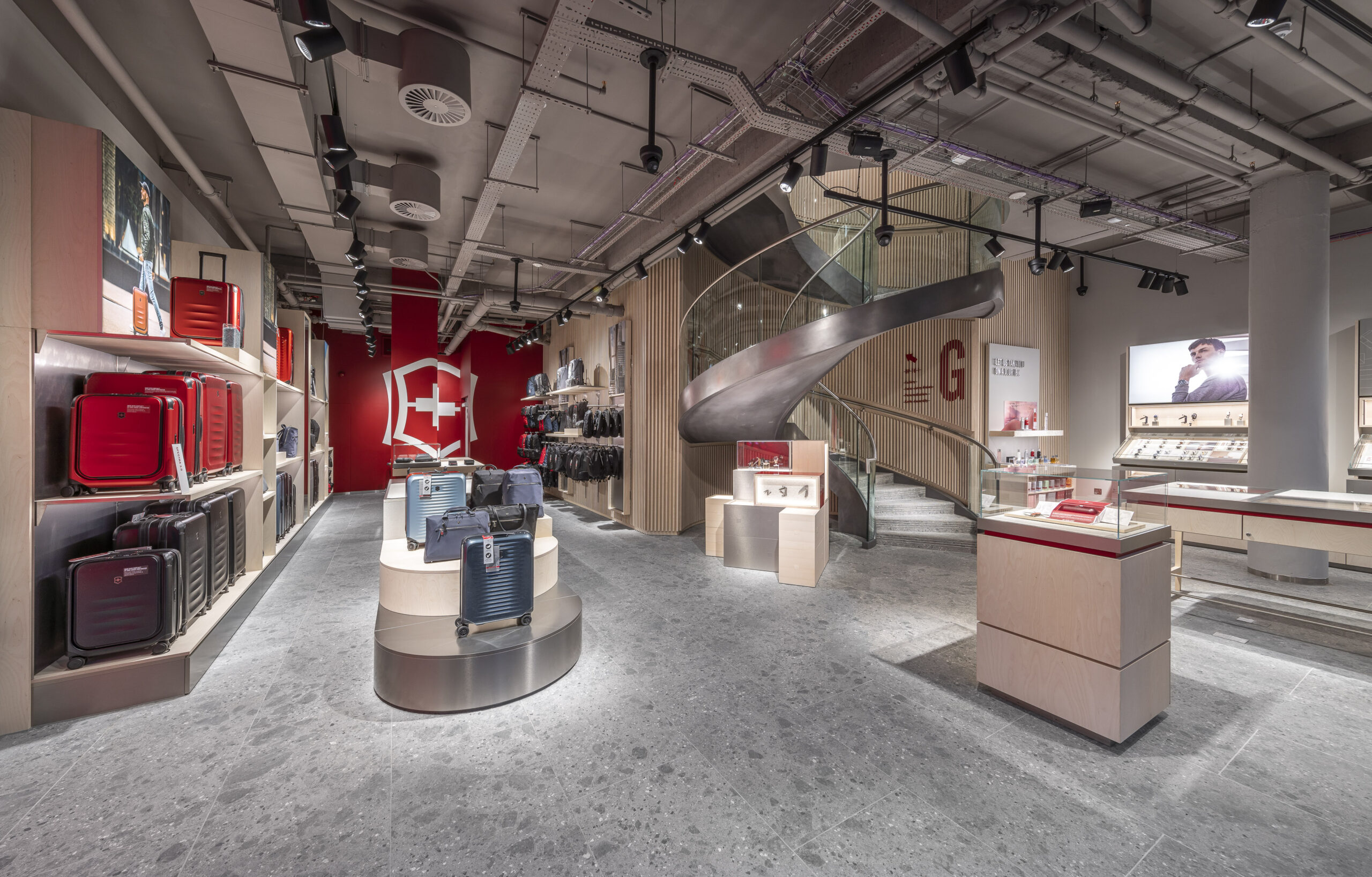 Victorinox returns to London with new design concept - Retail Focus -  Retail Design