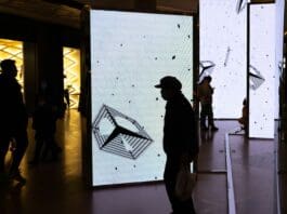 How Modular Lightbox Displays Are Changing the Trade Show Game