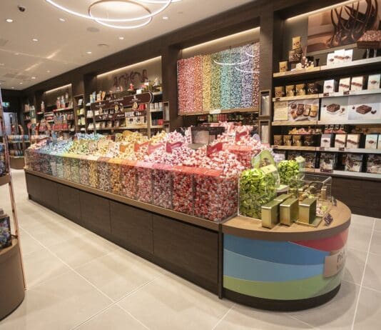 Lindt delights centre:mk with the opening of its new concept store