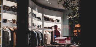 Plug the Cash Leak: Combatting Multi-Vendor Billing Errors in Retail Operations